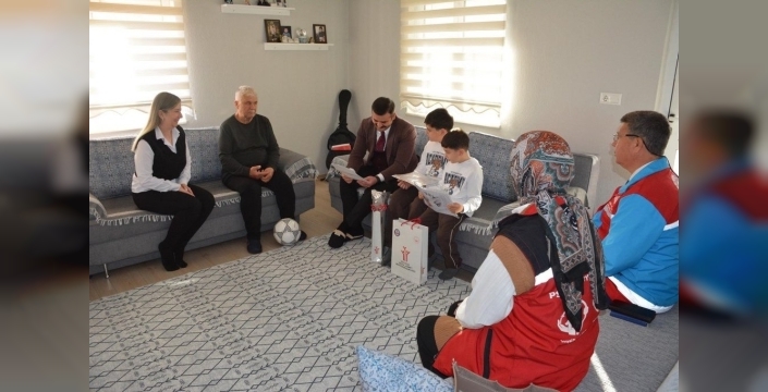 Bakan Göktaş, Köyceğizli şehit çocuklarını unutmadı