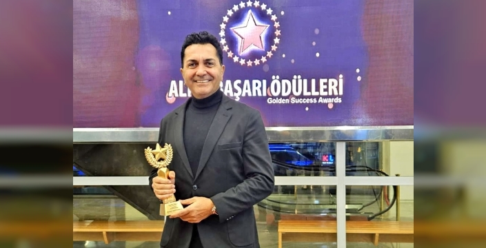 Besteci Mustafa Boran Durgun, ödülünü Çeşme'ye adadı