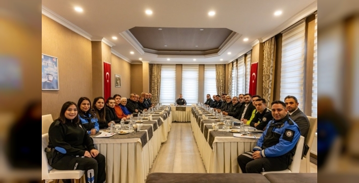 Bilecik'te güvenlik ve asayiş için emniyet müdüründen muhtarlara önemli çağrı