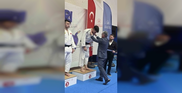 Bilecikli judocu Muzaffer Buğra Sezer, Türkiye üçüncüsü oldu