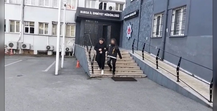 Bursa'da 56 yıl hapis cezalı uyuşturucu kaçakçısı polis operasyonuyla yakalandı