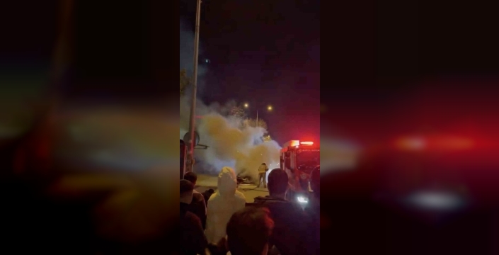 Bursa'da otomobil alev aldı, sürücü panikledi