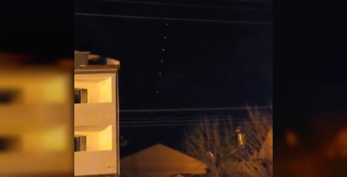 Bursa semalarındaki gizemli ışıkların sırrı çözüldü: Starlink uyduları panik yarattı