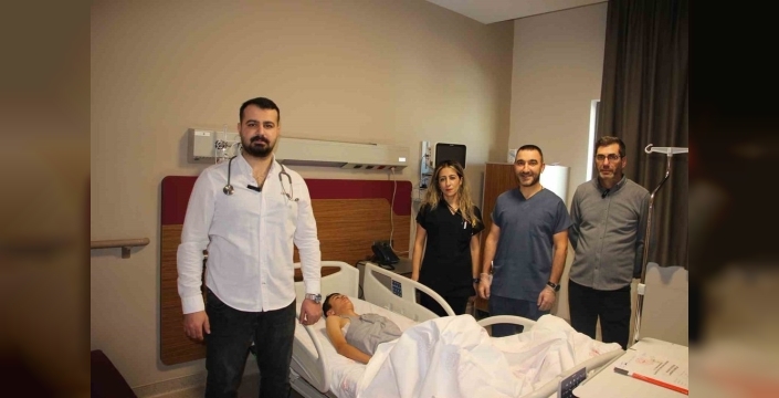 Elazığ'da 14 yaşındaki çocuk, 'kunduracı göğsü' hastalığından kurtuldu