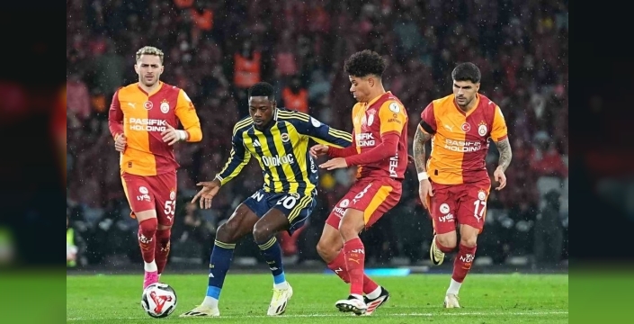 Fenerbahçe, Süper Kupa'da Galatasaray'ı 2-0 yenerek kupayı kaldırdı