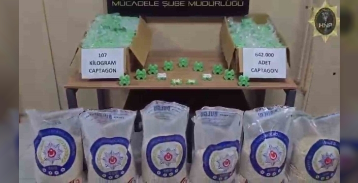 Hatay'da şok operasyon: 642 bin uyuşturucu hap pervanelere gizlenmiş halde ele geçirildi