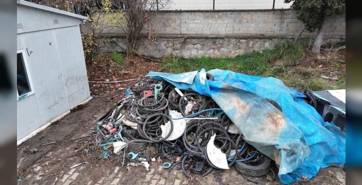 İBB, yıllarca atıl kalan bisikletleri hurdaya gönderdi