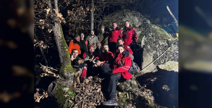 İNDK'tan çakalı kovalayan köpekler için başarılı kurtarma operasyonu