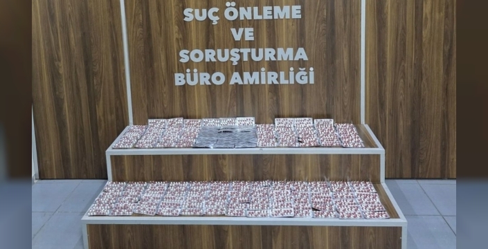 İzmir'de büyük operasyon: 2 bin 226 uyuşturucu hap ele geçirildi!