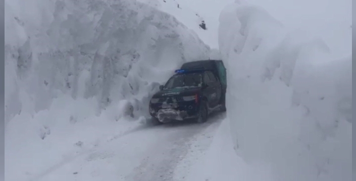 Kar fırtınasında UMKE mucizesi: Diyabetli çocuk kurtarıldı