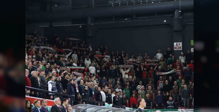 Karşıyaka Basketbol, Tofaş'ı mağlup ederek üçüncü galibiyetini aldı