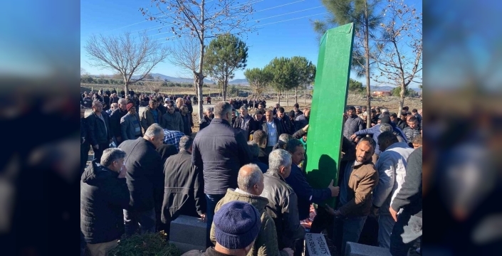 Kaza sonrası acı veda: Baba ve gelin Düziçi’nde toprağa verildi