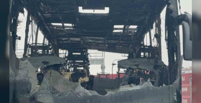 Kocaeli'de yolcu otobüsünde yangın: Facia son anda önlendi