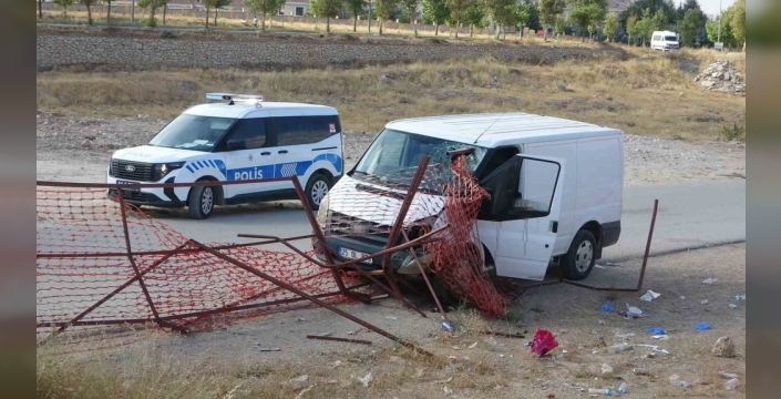 Malatya'da korkunç kaza: Demir korkuluk kafasına saplanan sürücü 3,5 aylık mücadeleyi kaybetti