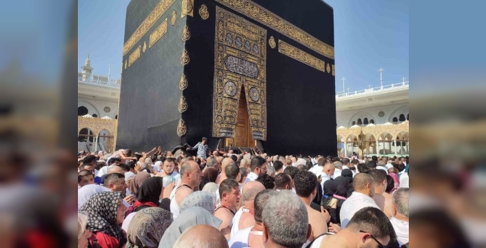 Miraç Kandili'nde Kâbe'de muazzam kalabalık