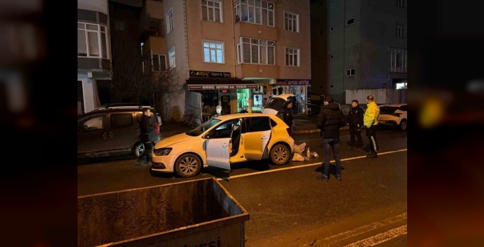 Miras kavgası kanlı bitti: Kardeşlerden birine ait otomobil kurşunlandı