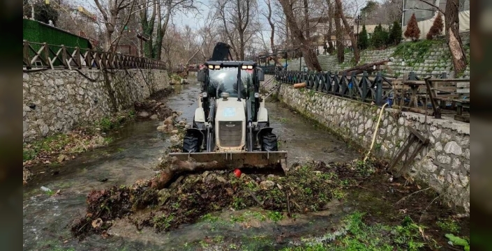 Misi köyünde doğa nefes aldı: Dere yatağı ve çevresi pırıl pırıl temizlendi