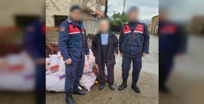 Nazilli'de gece vakti bir ton portakal çalan hırsız suçüstü yakalandı