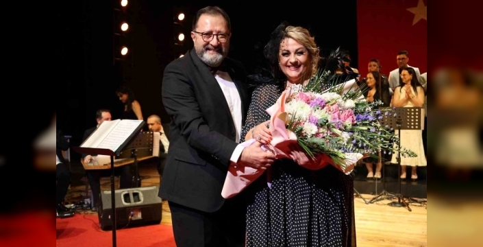 Sağlık çalışanlarından nostaljik Yeşilçam konseri: Duygusal anlar yaşandı