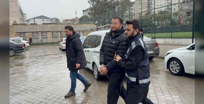 Samsun'da kız meselesi yüzünden çıkan bıçaklı kavga: 2 kişi hastanelik, 3 şüpheli adliyede