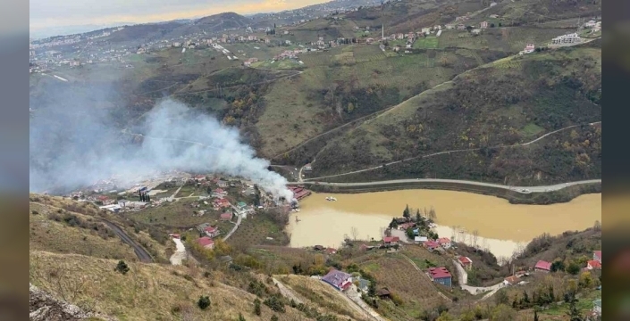 Sera Gölü'nde turistik işletme alevlere teslim oldu