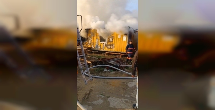 Sinop'ta şantiyedeki konteynerde yangın paniği