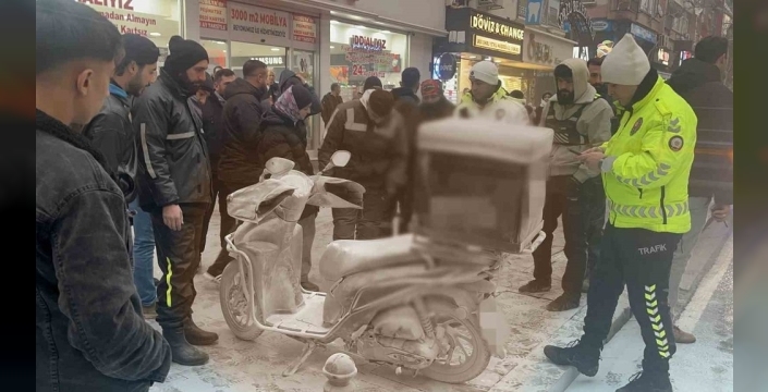 Tekirdağ'da motosiklet alev aldı, sürücü son anda kurtuldu