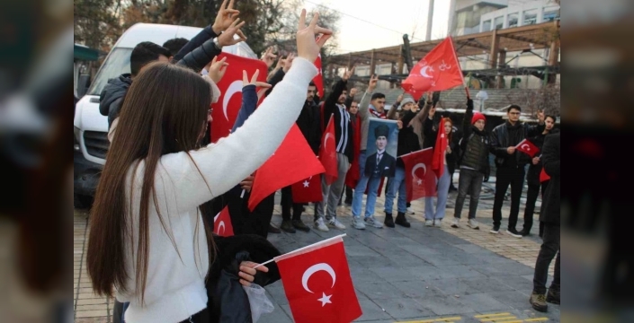 Türk Bayrağı'na saldırıya Kayseri'den sert tepki: 'Ortak namusumuzdur