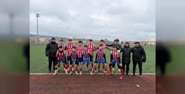 U16 Gençler Ligi'nde nefes kesen liderlik yarışı: Osmanelispor zirvede!