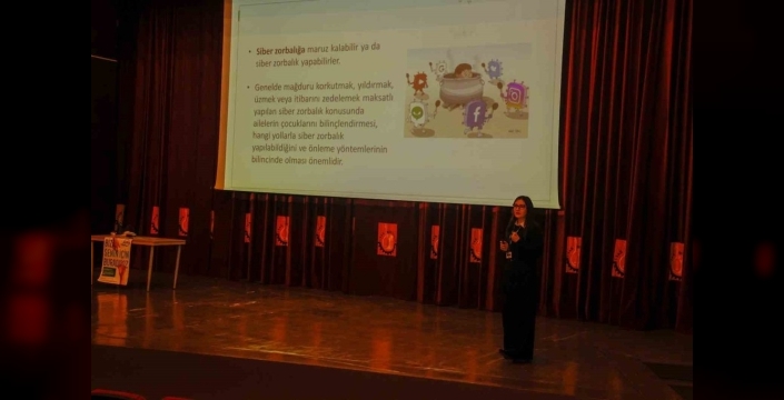 Uşak Belediyesi, sömestr tatilinde çocukları bilim ve eğlenceyle buluşturdu