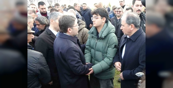 Uşak'ın eski milletvekili Mehmet Altay son yolculuğuna uğurlandı