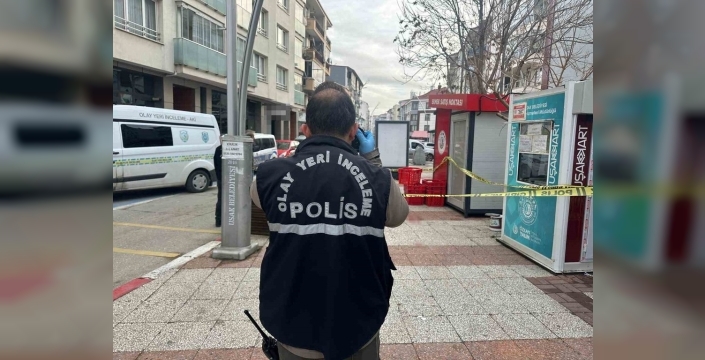 Uşak'ta bıçaklı saldırıda bir kişi ağır yaralandı