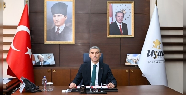 Uşak Valisi'nden gazetecilere anlamlı mesaj: 'Toplumun gözü ve kulağısınız