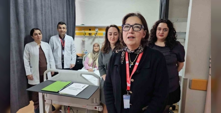 Zonguldak'ta tıp tarihine geçen ameliyat: 60 yaşındaki hastaya izsiz operasyon