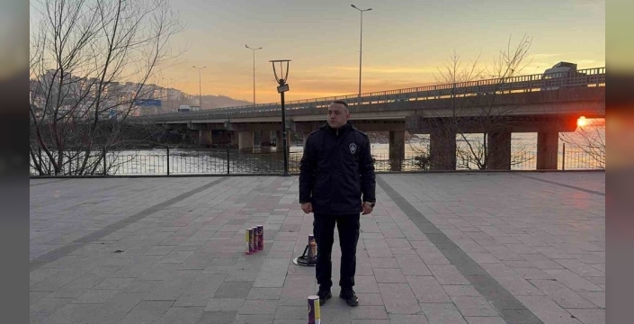 276 yıllık Ramazan topu geleneği Alaplı'da ses bombalarıyla sürüyor