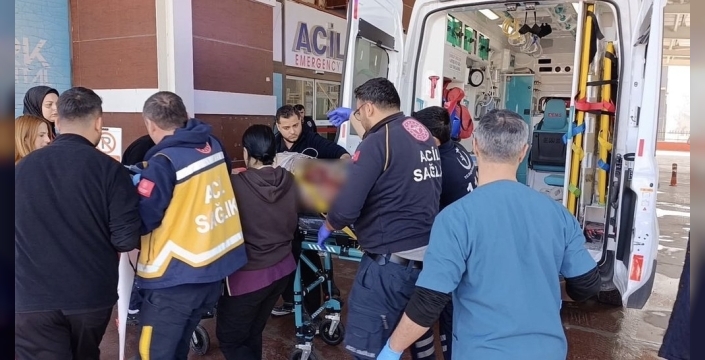 Adıyaman'da trafik kazasında ağır yaralanan kadın hayatını kaybetti