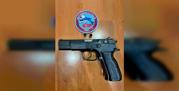 Afyonkarahisar'da polisten bir haftada şok operasyon: Uyuşturucu ve silahlar mercek altında!