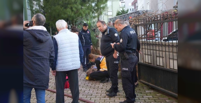 Antalya'da uyurken evi alev aldı, yangını söndürmeye çalışırken yaralandı