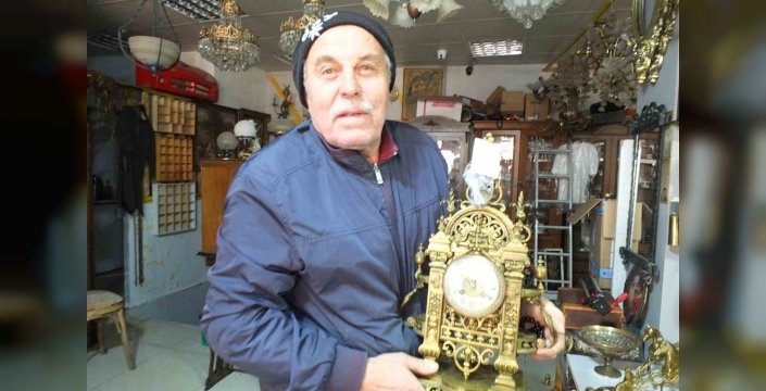 Balıkesir'de 146 yıllık tarihi saat, koleksiyonerin sergisine katıldı