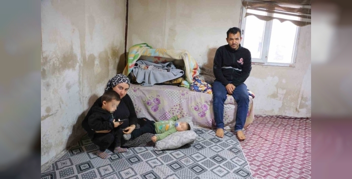 Bebek acısı! Belindeki zımba teli yürekleri ağza getirdi, aile sorumluları istiyor