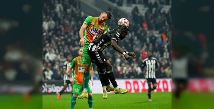 Beşiktaş, Alanyaspor karşısında iki gol geriden gelerek beraberliği yakaladı