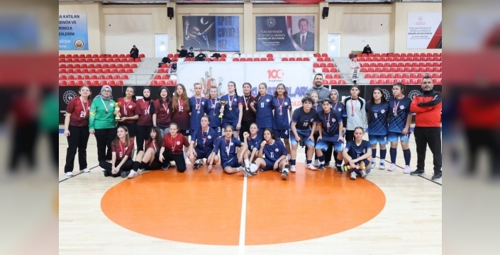 Bilecik'te genç kız futsal müsabakaları tamamlandı