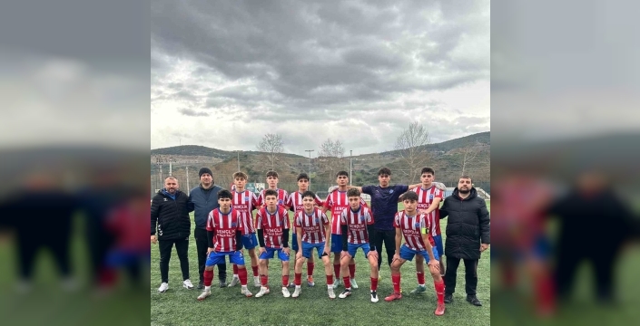 Bilecik U16 Gençler Ligi'nde nefes kesen mücadele: İki takım namağlup zirveyi paylaşıyor