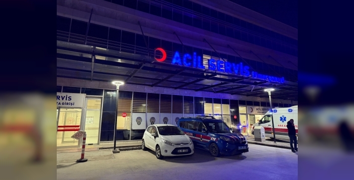 Bodrum'da bıçaklı kavga: yardım etmek isterken yaralandılar