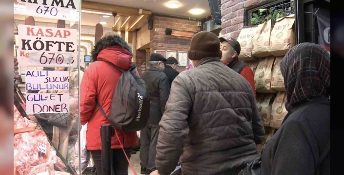 Bursa'da Ramazan öncesi çarşı ve pazarlarda hareketlilik arttı