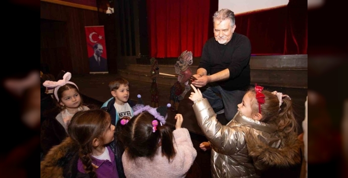 Çocuklar Ramazan'da Karagöz ile buluşuyor: Bursa'da gelenek yaşatılıyor