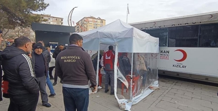 Elazığ'da bıçaklı kavgada bir kişi yaralandı