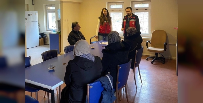 Emet'te okul personeline hijyen eğitimi verildi