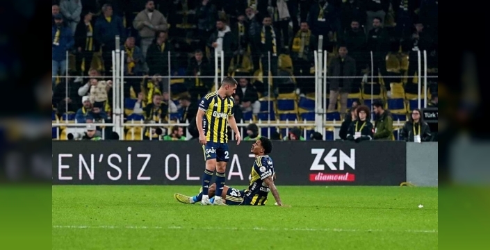 Fenerbahçe'de stoper krizi: Çağlar ve Oosterwolde sakatlandı