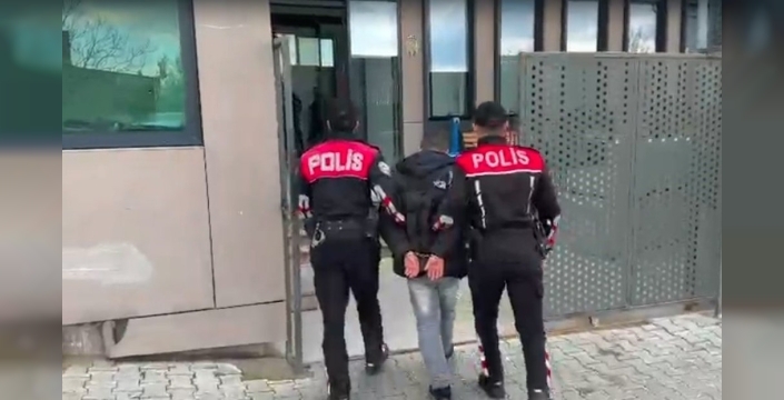 İzmir'de 17 yıl hapis cezası olan firari, Yunuslar tarafından yakalandı